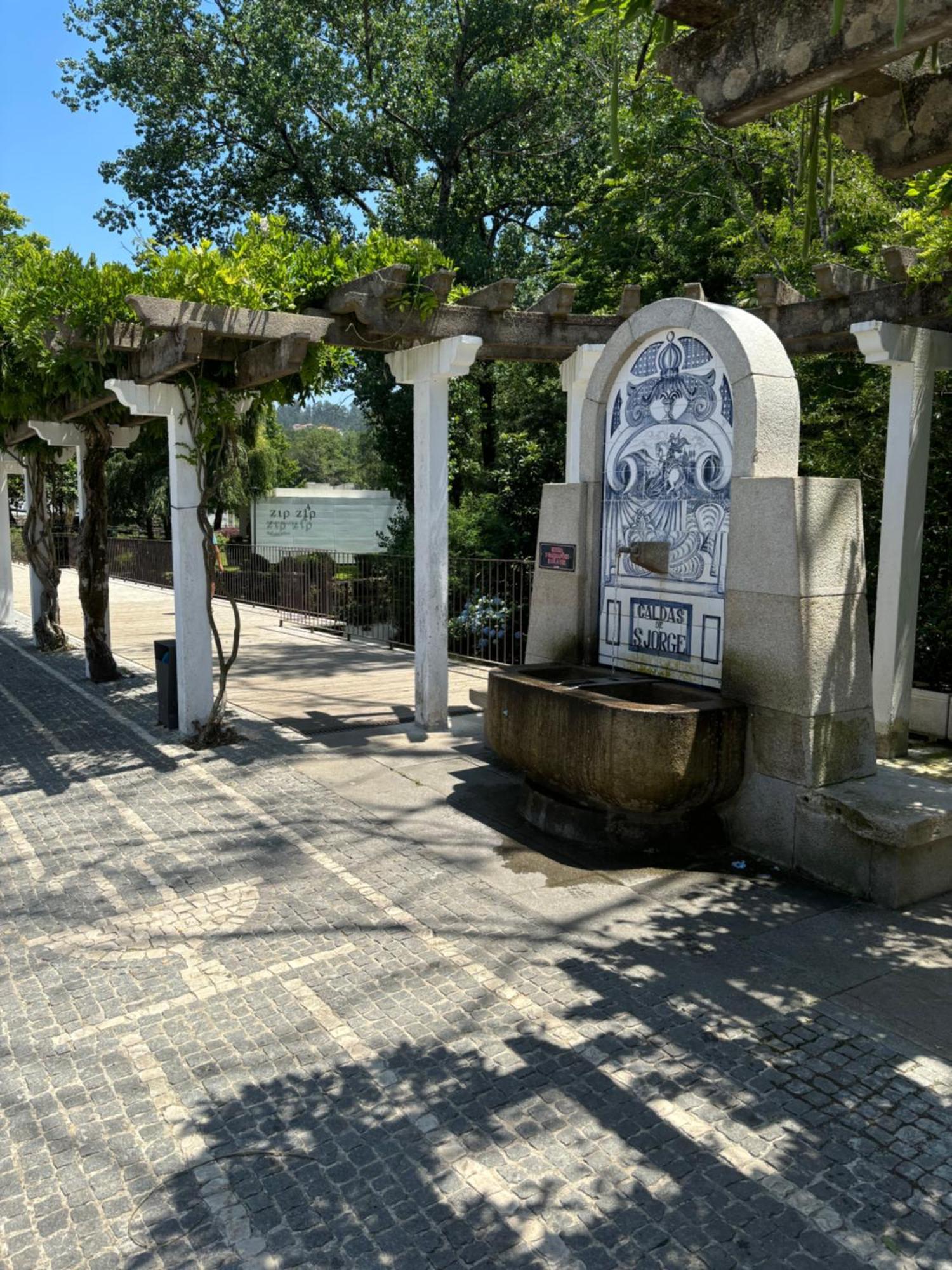 Aconchego Home Caldas de Sao Jorge Exteriör bild
